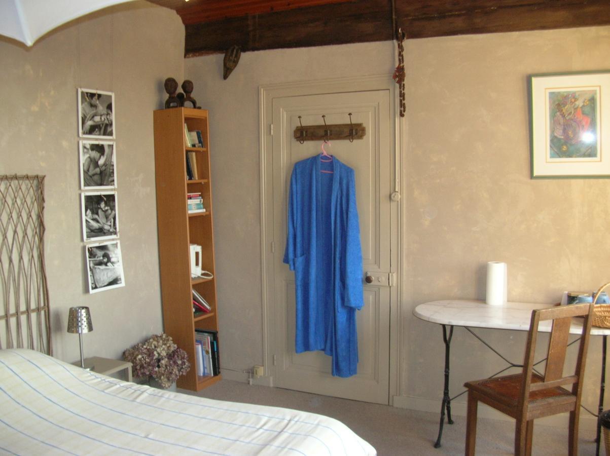 B&B "Les Remparts" Vouvant 客房 照片