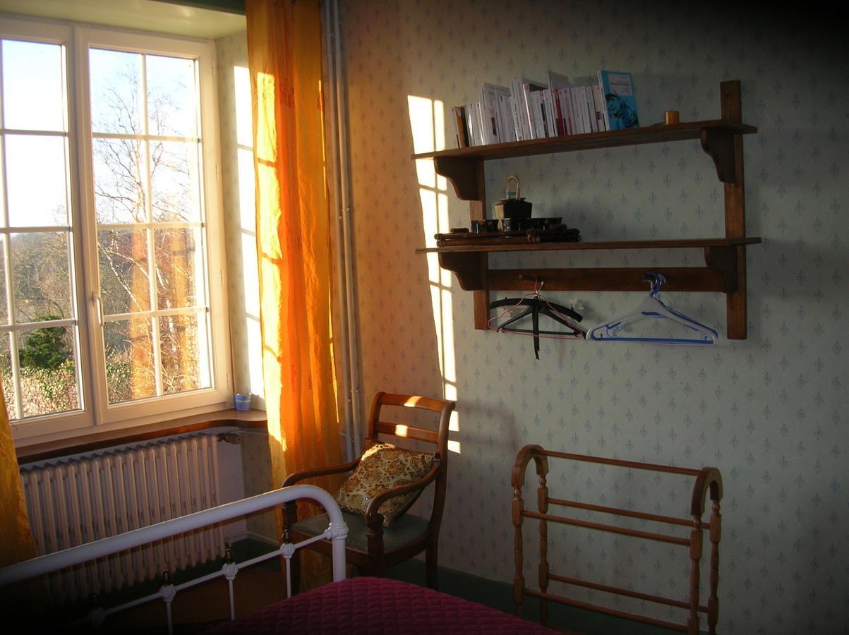 B&B "Les Remparts" Vouvant 客房 照片